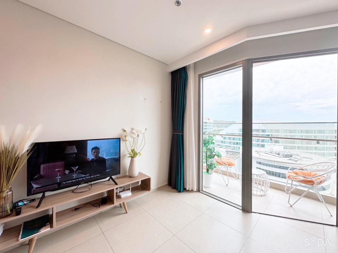 Luxury The Song Happy Home Apartment Вунгтау Экстерьер фото